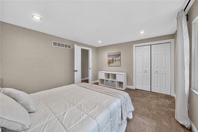 444 Hampshire Road, Akron, OH 44313