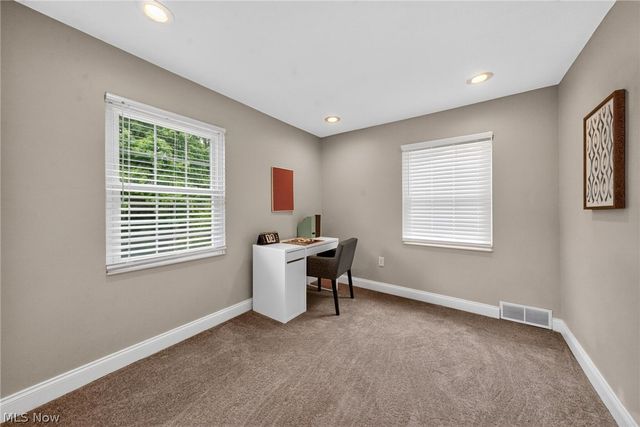 444 Hampshire Road, Akron, OH 44313