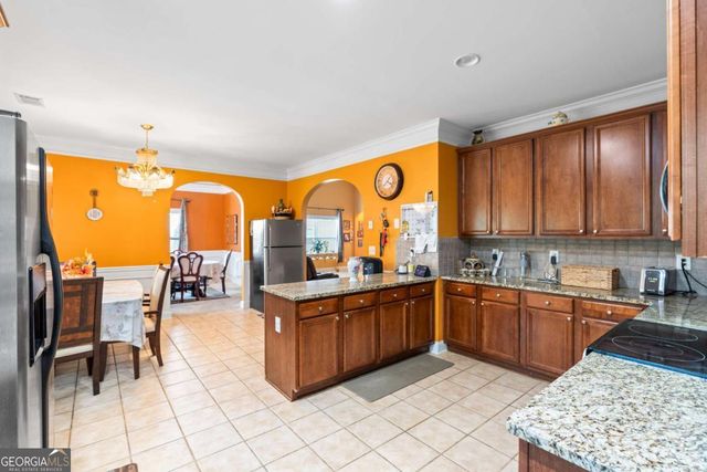 330 Brittney Cove, Loganville, GA 30052