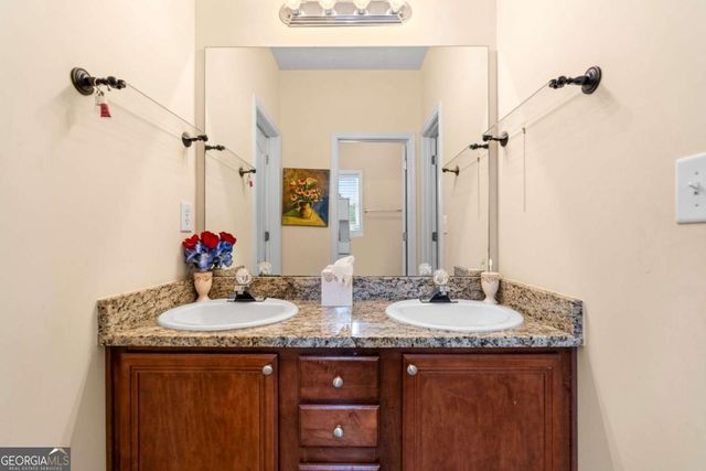 330 Brittney Cove, Loganville, GA 30052