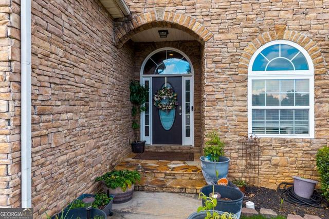 330 Brittney Cove, Loganville, GA 30052