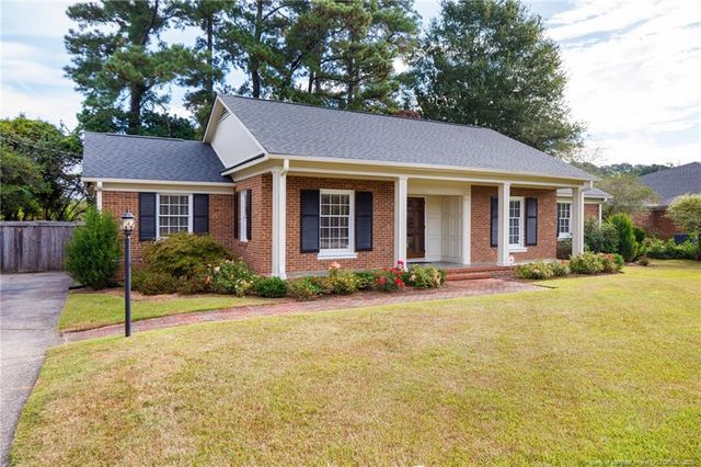2706 Huntington Road, Fayetteville, NC 28303