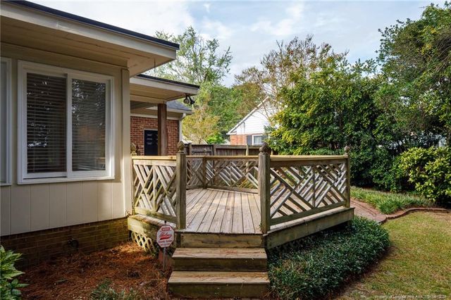 2706 Huntington Road, Fayetteville, NC 28303
