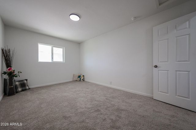 7815 S 1ST Drive, Phoenix, AZ 85041