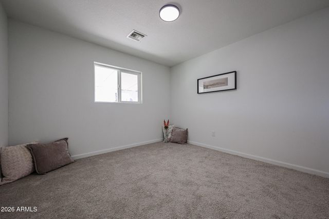 7815 S 1ST Drive, Phoenix, AZ 85041