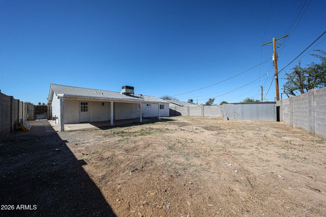 7815 S 1ST Drive, Phoenix, AZ 85041