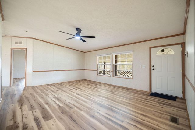 2358 E Hwy 1376, East Bernstadt, KY 40729