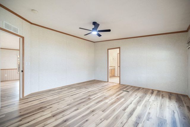 2358 E Hwy 1376, East Bernstadt, KY 40729