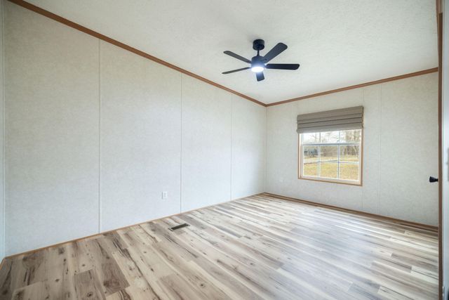 2358 E Hwy 1376, East Bernstadt, KY 40729