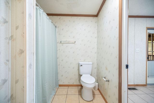 2358 E Hwy 1376, East Bernstadt, KY 40729