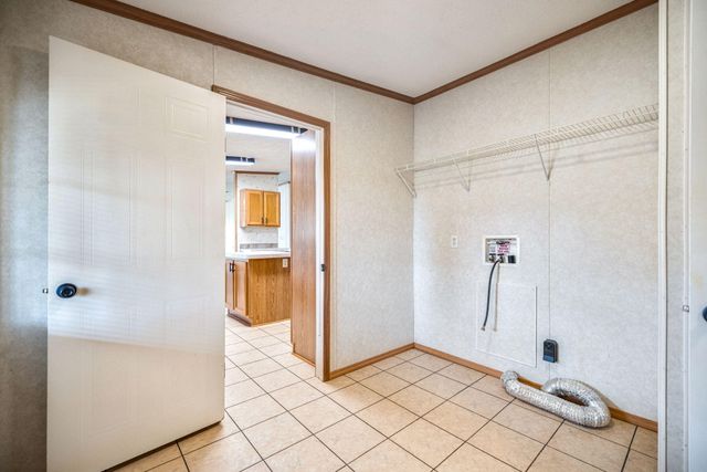 2358 E Hwy 1376, East Bernstadt, KY 40729