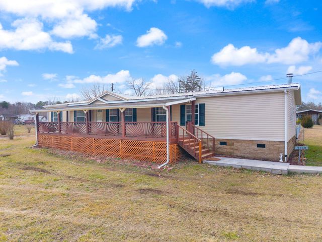 2358 E Hwy 1376, East Bernstadt, KY 40729