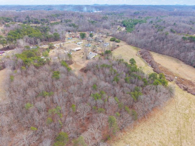 2358 E Hwy 1376, East Bernstadt, KY 40729