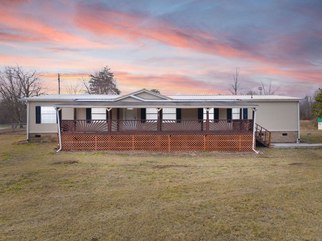 2358 E Hwy 1376, East Bernstadt, KY 40729
