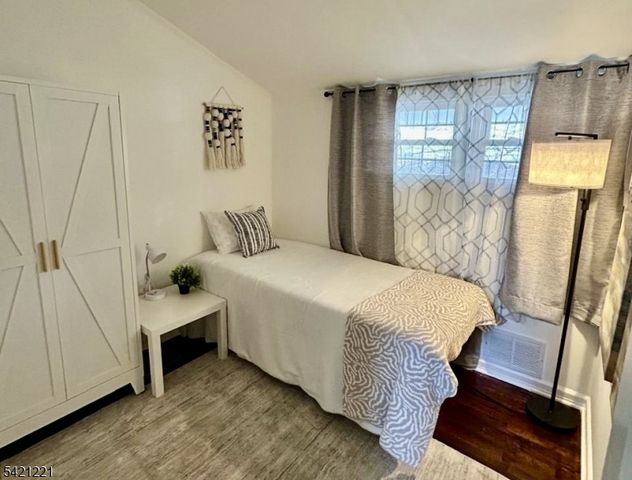 29 Oak Tree Ln, Sparta Twp., NJ 07871