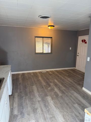 2307 Highland Ave, Pueblo, CO 81004