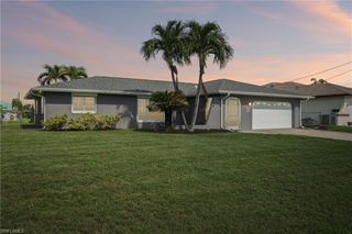 2206 SE 10th PL, Cape Coral, FL 33990