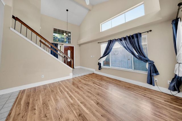 4325 Shandwick Dr, Antelope, CA 95843