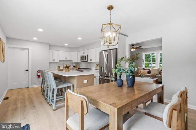 406 3RD ST, Atco, NJ 08004