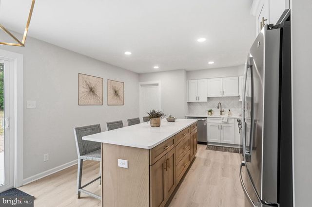 406 3RD ST, Atco, NJ 08004