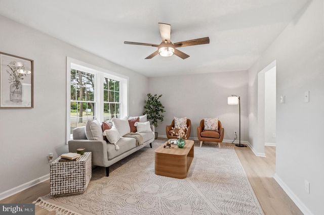 406 3RD ST, Atco, NJ 08004