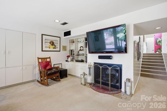 517 N Poplar Street, Charlotte, NC 28202