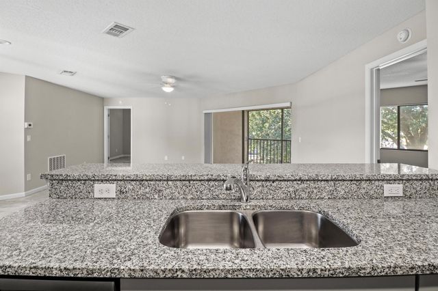 2625 Heathcote Drive 2609, Fort Pierce, FL 34982