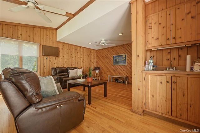 219 KIlburn Road, Garden City, NY 11530