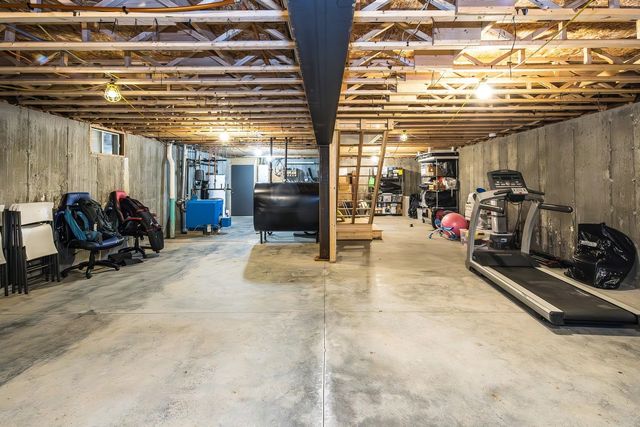 731 Grover Drive, Rutland Town, VT 05701