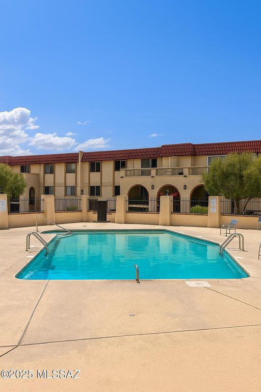 6321 N Barcelona Ct Unit 904, Tucson, AZ 85704