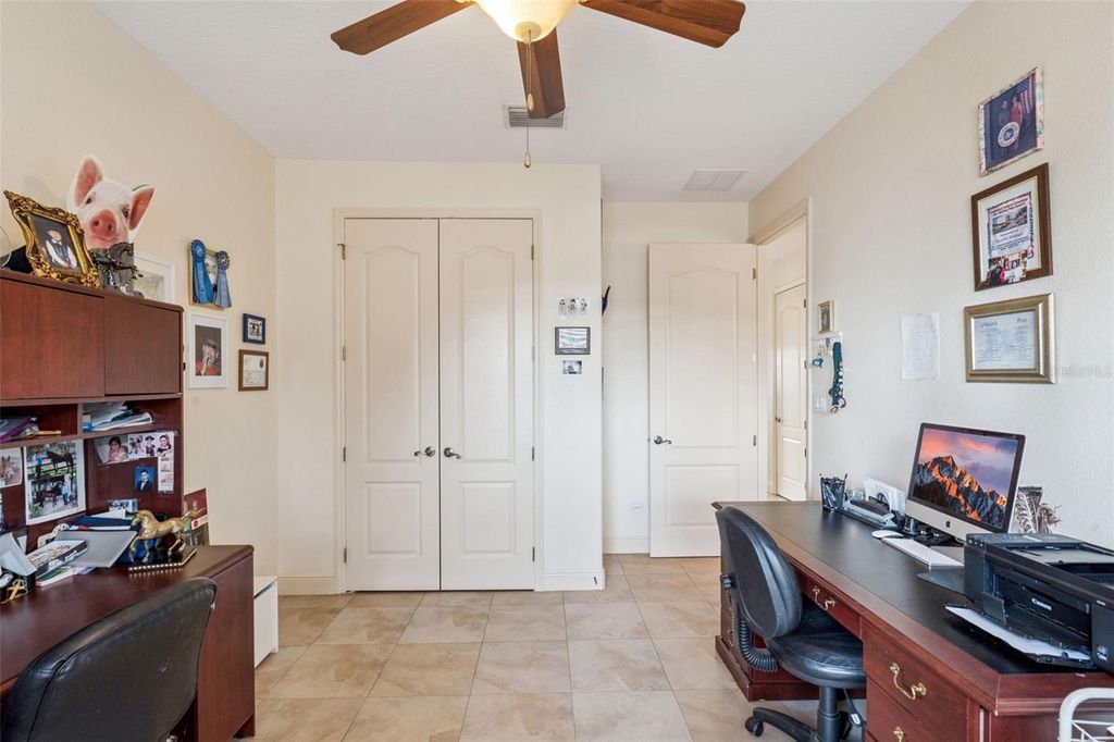 Image 18 of property listing at 19949 S BUCKHILL ROAD, Clermont, FL 34715