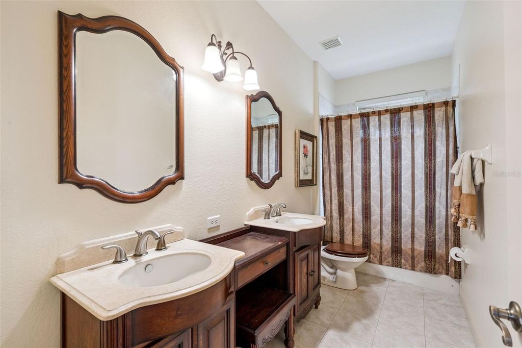 Image 22 of property listing at 19949 S BUCKHILL ROAD, Clermont, FL 34715