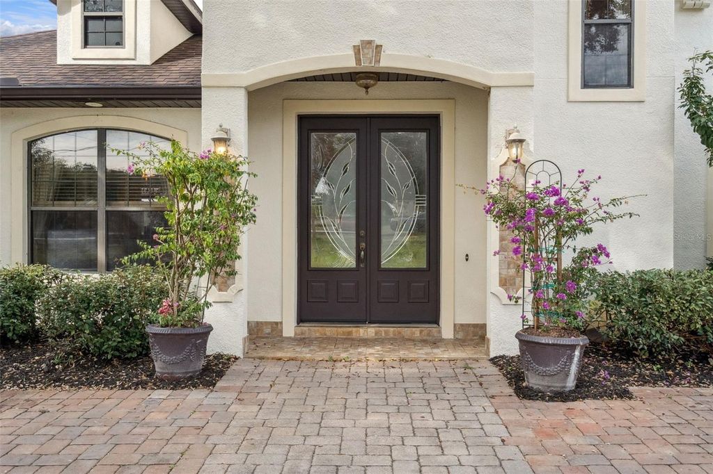 Image 5 of property listing at 19949 S BUCKHILL ROAD, Clermont, FL 34715