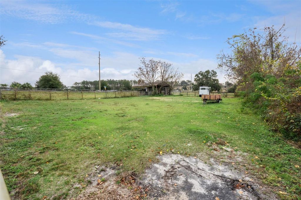 Image 46 of property listing at 19949 S BUCKHILL ROAD, Clermont, FL 34715