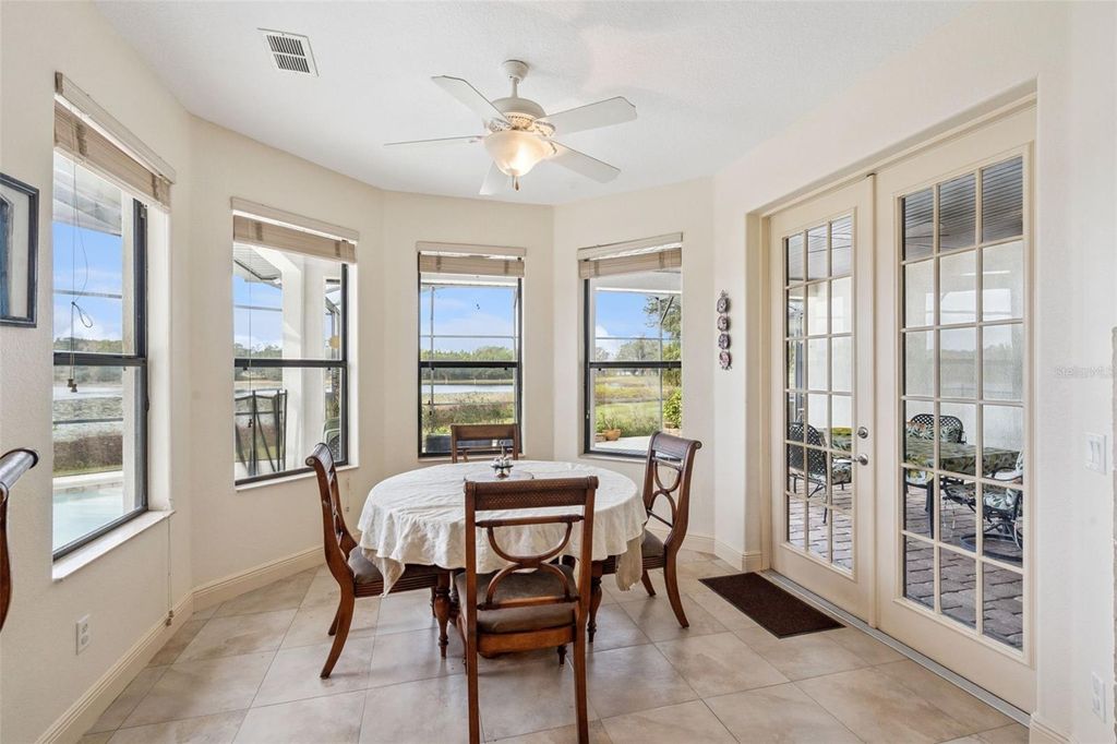 Image 10 of property listing at 19949 S BUCKHILL ROAD, Clermont, FL 34715