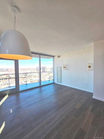 133-36 37th Avenue 11F, Flushing, NY 11354