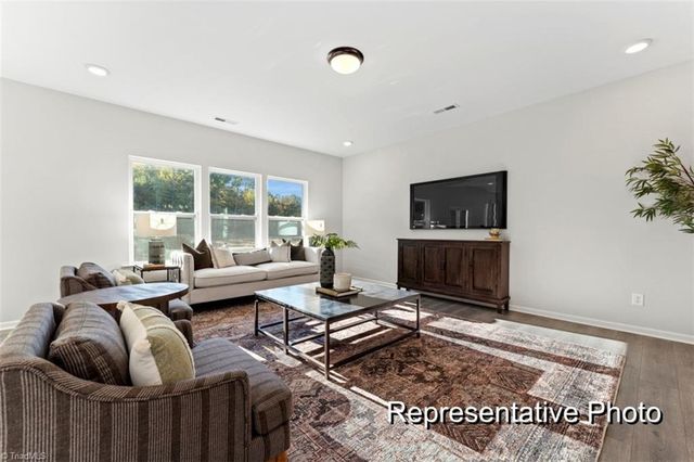 1097 Panola Road 173, Winston-salem, NC 27106