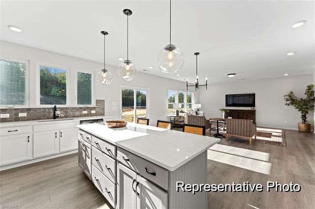 1097 Panola Road 173, Winston-salem, NC 27106