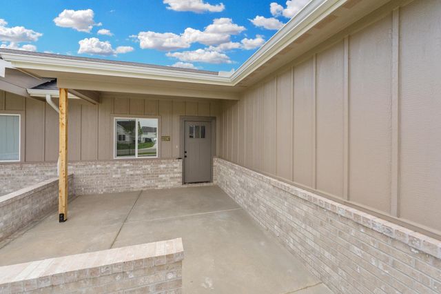 12197 W Northstar St, Maize, KS 67223