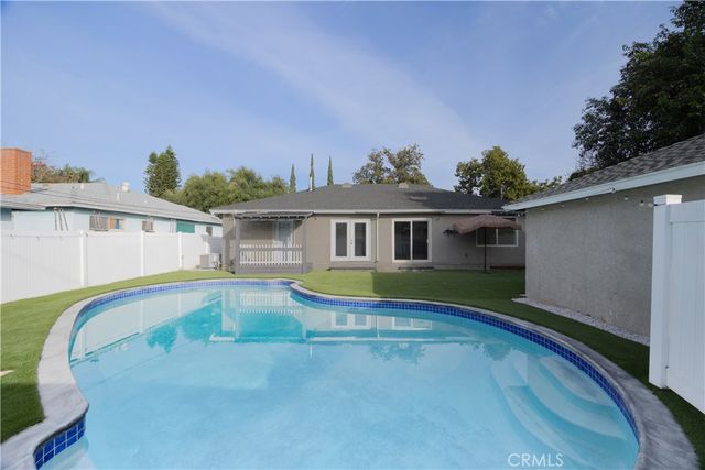 19138 Hartland Street, Reseda, CA 91335