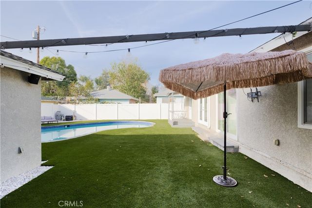 19138 Hartland Street, Reseda, CA 91335