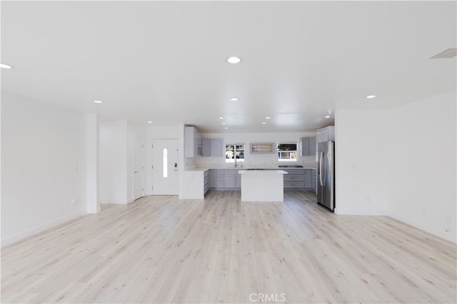 19138 Hartland Street, Reseda, CA 91335