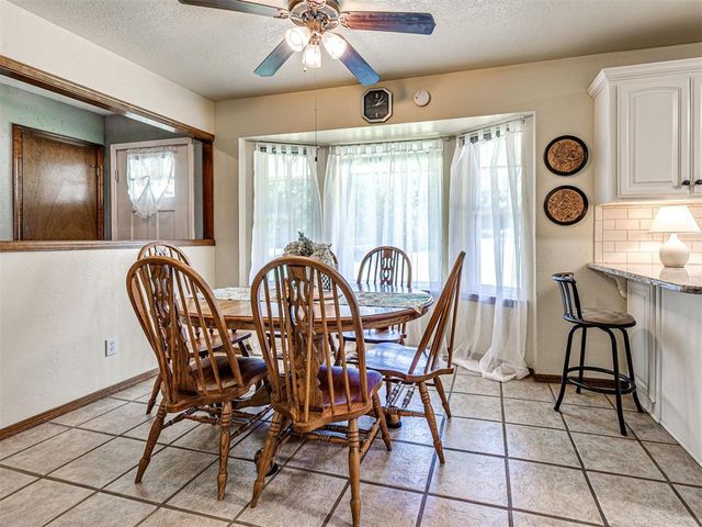 8704 Blackberry Ridge, Edmond, OK 73034