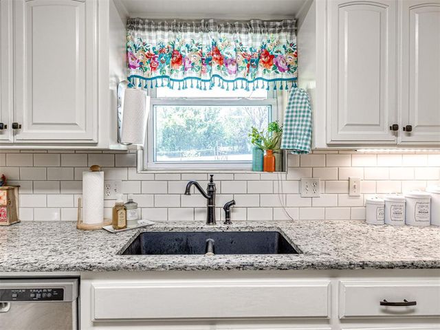 8704 Blackberry Ridge, Edmond, OK 73034