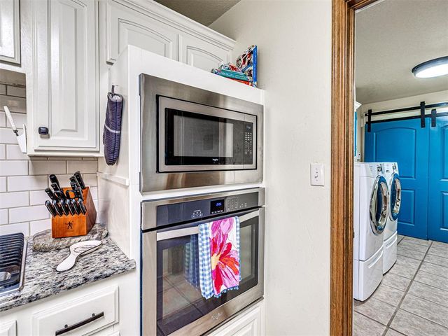 8704 Blackberry Ridge, Edmond, OK 73034