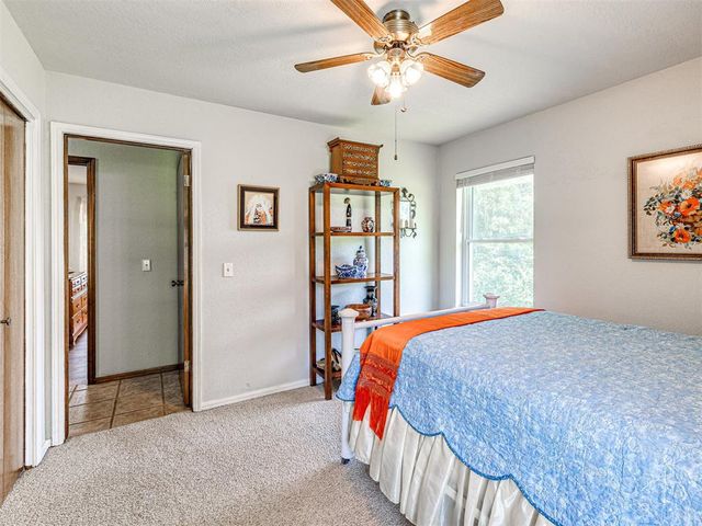 8704 Blackberry Ridge, Edmond, OK 73034
