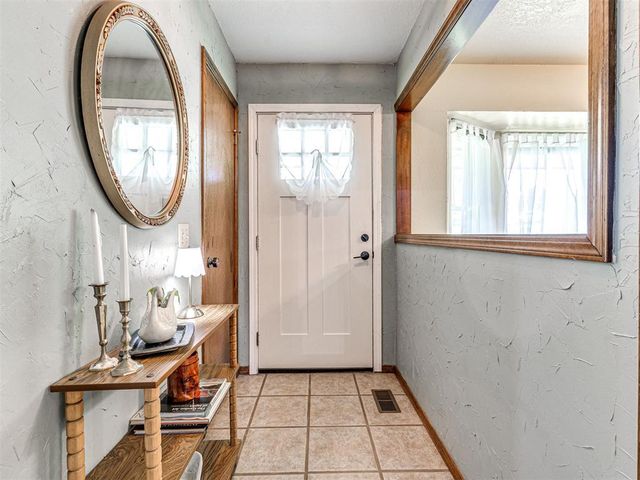8704 Blackberry Ridge, Edmond, OK 73034