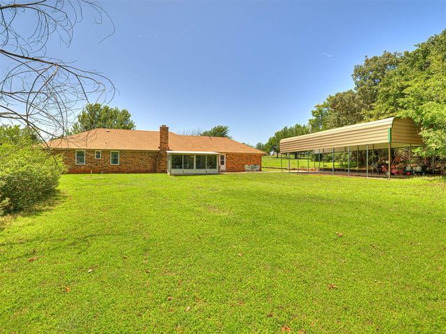 8704 Blackberry Ridge, Edmond, OK 73034