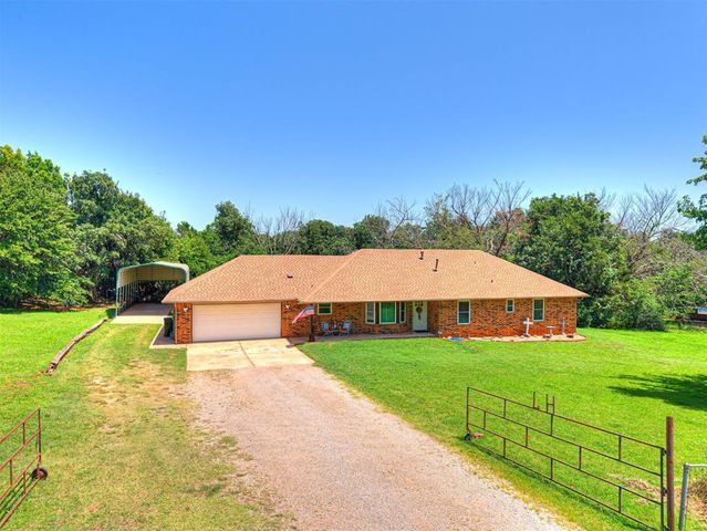 8704 Blackberry Ridge, Edmond, OK 73034