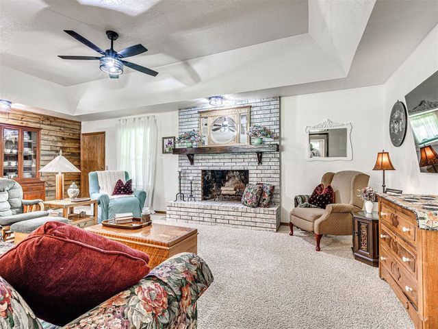 8704 Blackberry Ridge, Edmond, OK 73034